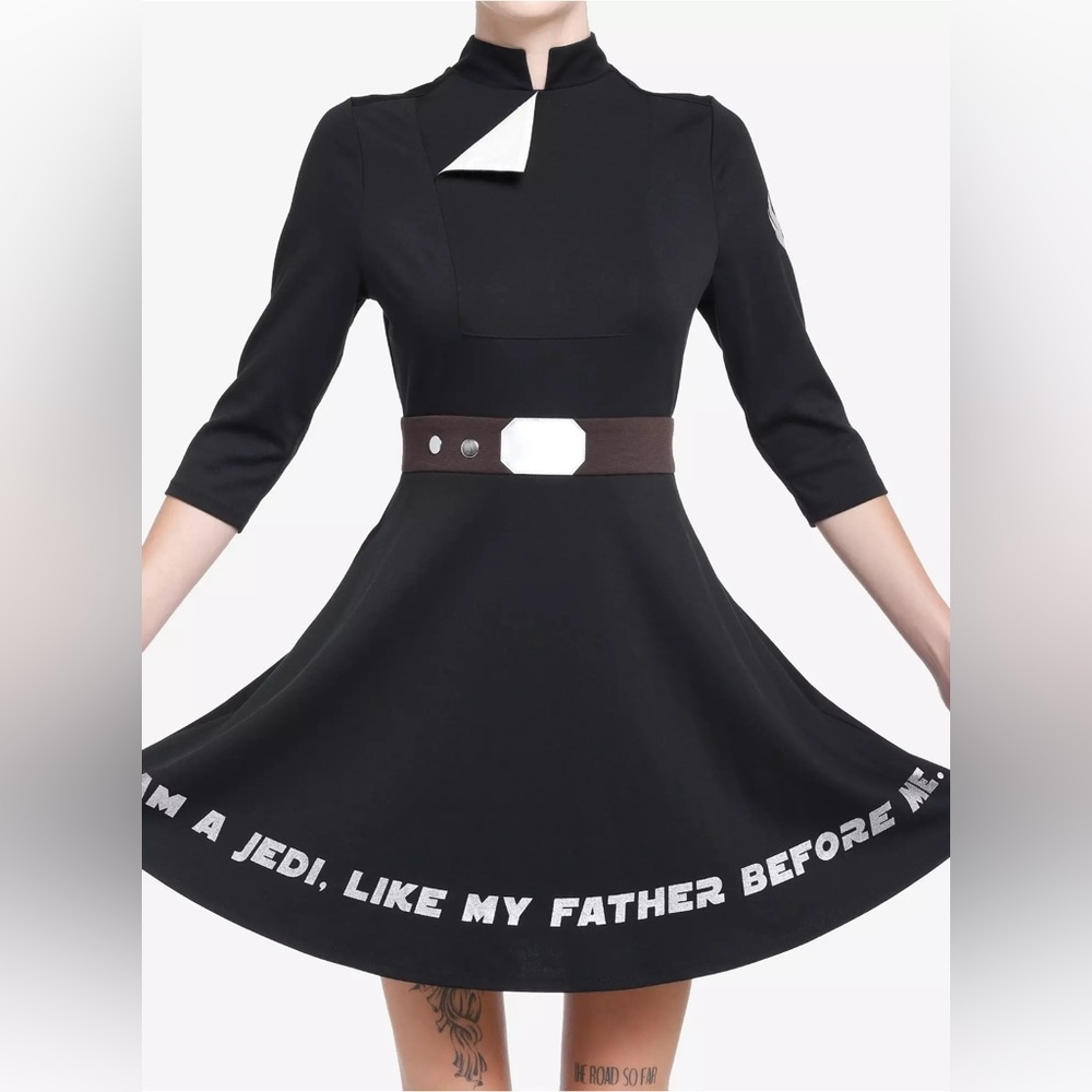 Her Universe Star Wars Luke Skywalker Dress Medium *DISCONTINUED*